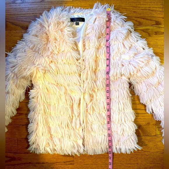 💗💕Blue Blush Pink Adorable Bombshell Fringy Faux Fur Jacket Size Small💕💗 - Picture 7 of 8